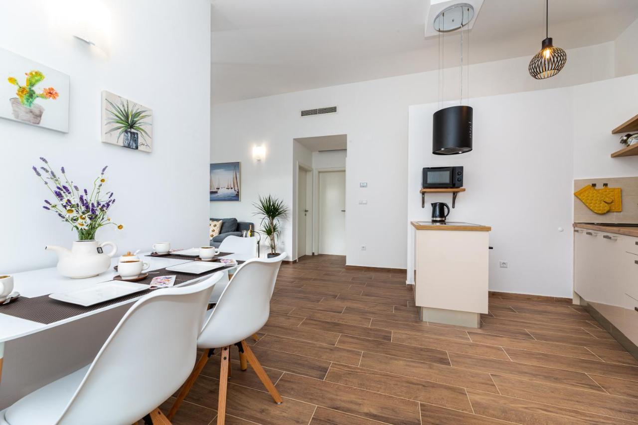 Apartment Nada 1 Malinska Kültér fotó