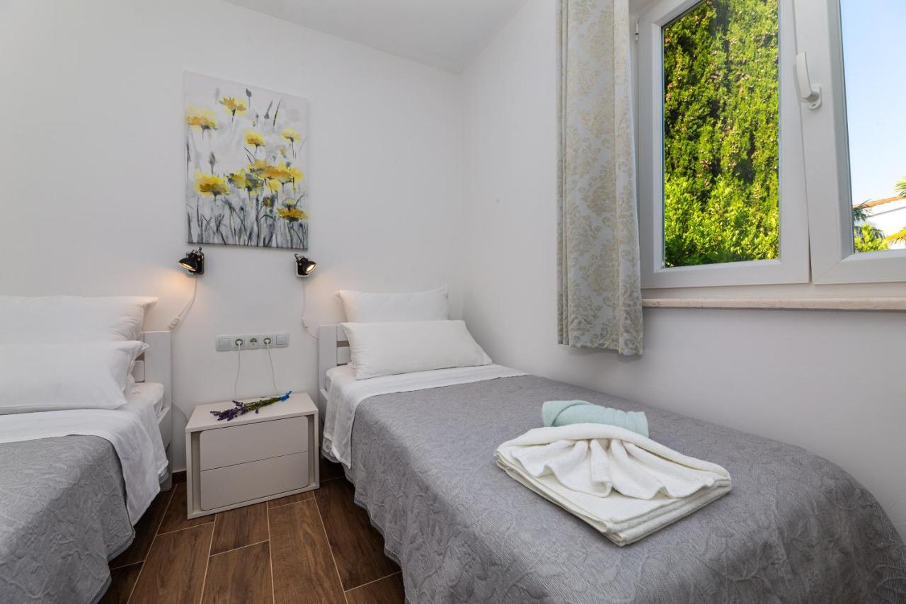 Apartment Nada 1 Malinska Kültér fotó