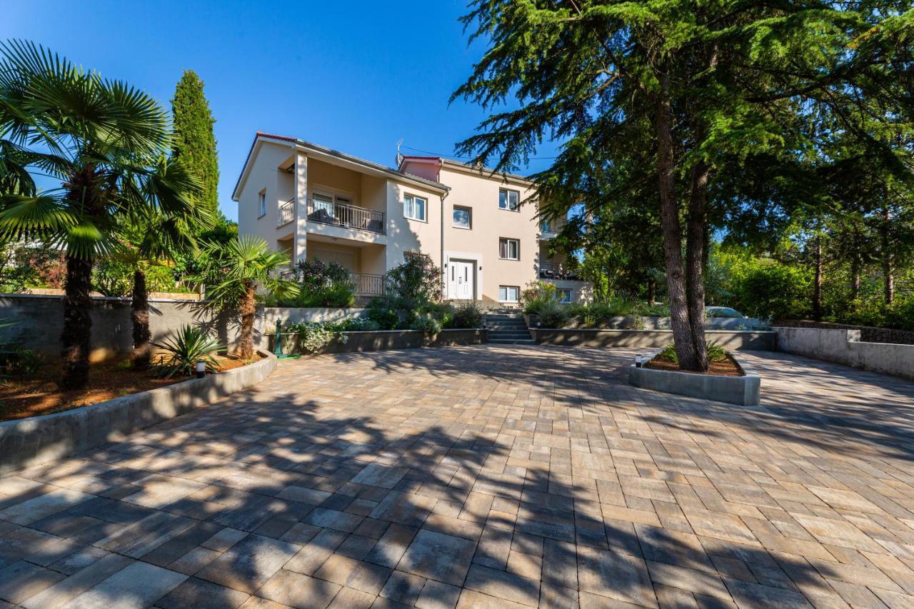 Apartment Nada 1 Malinska Kültér fotó