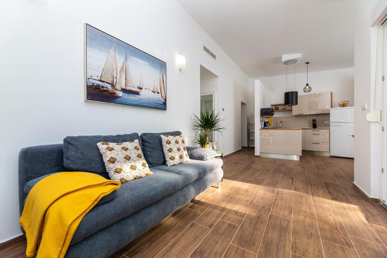 Apartment Nada 1 Malinska Kültér fotó