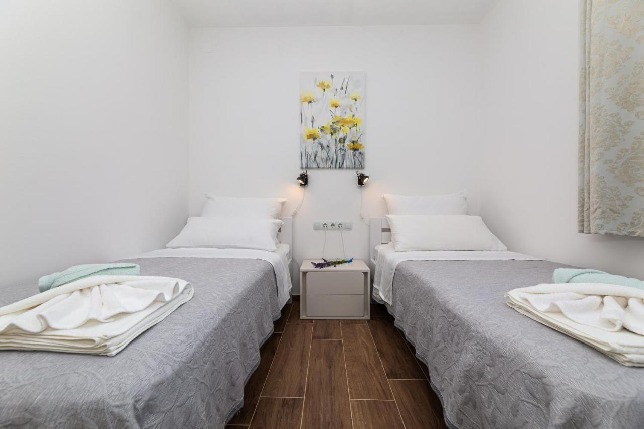 Apartment Nada 1 Malinska Kültér fotó